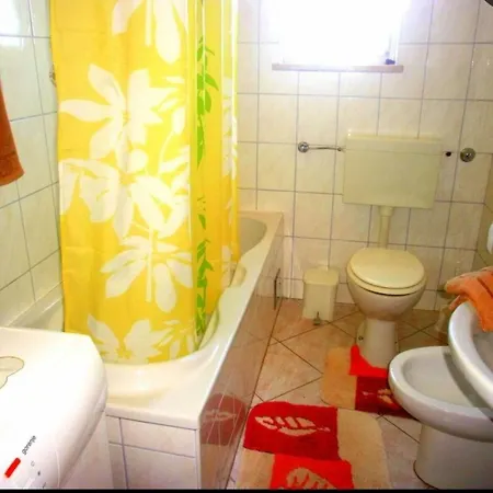 Vakantiehuis Mit Beheiztem Pool By Interhome Kaštel