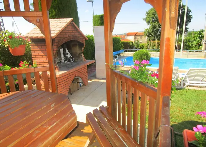 Mit Beheiztem Pool By Interhome * Kastel