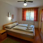Mit Beheiztem Pool By Interhome Hébergement de vacances *