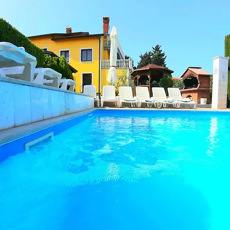 Mit Beheiztem Pool By Interhome * Kaštel