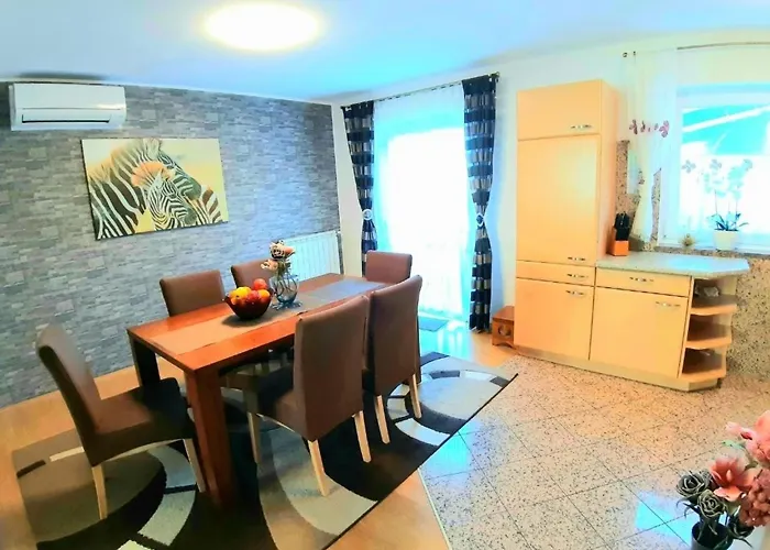 Mit Beheiztem Pool By Interhome Vakantiehuis Kaštel