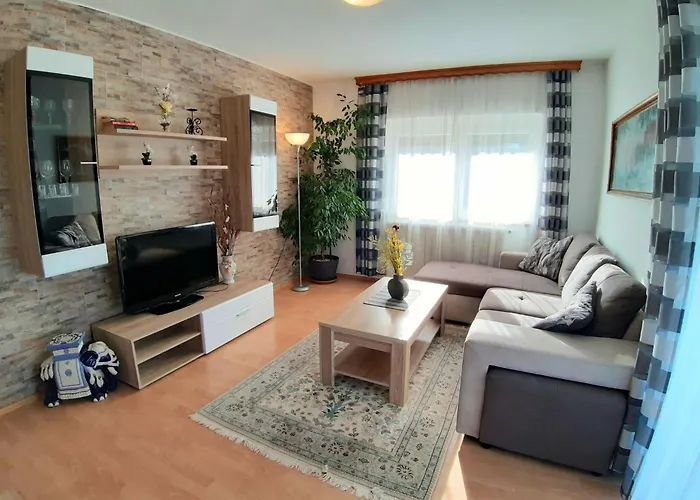 Mit Beheiztem Pool By Interhome Kaštel